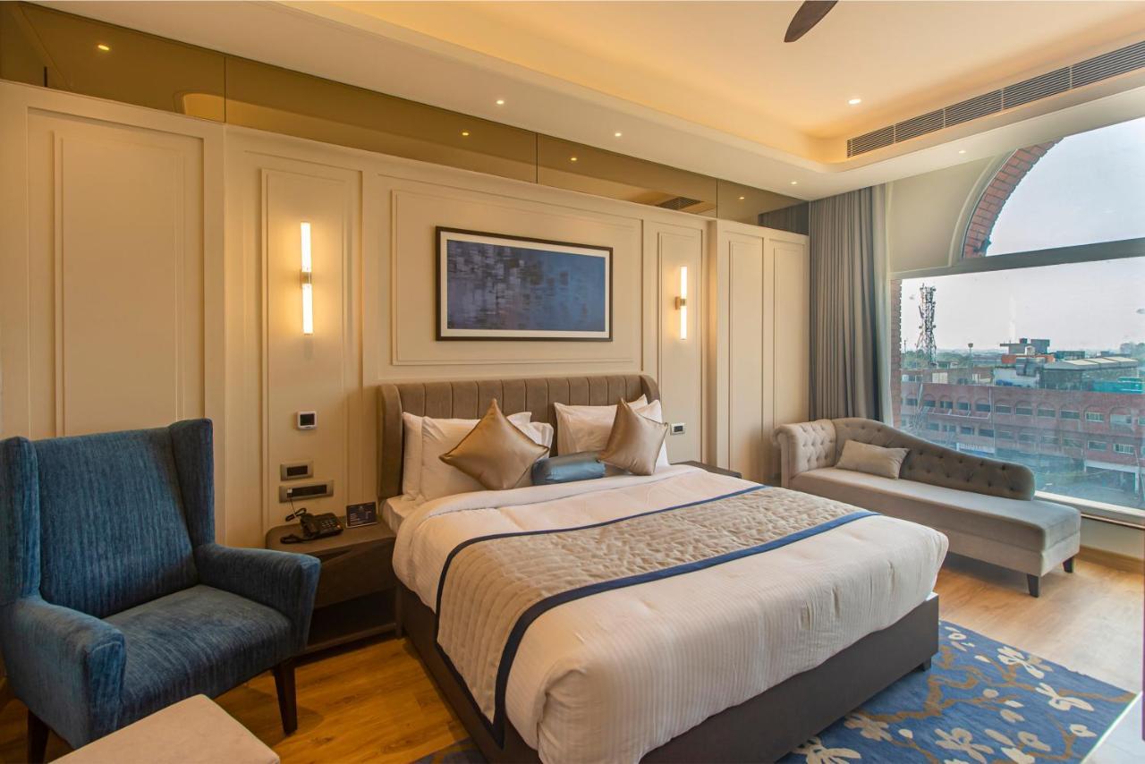 The Cove Wing Panchkula Exterior photo